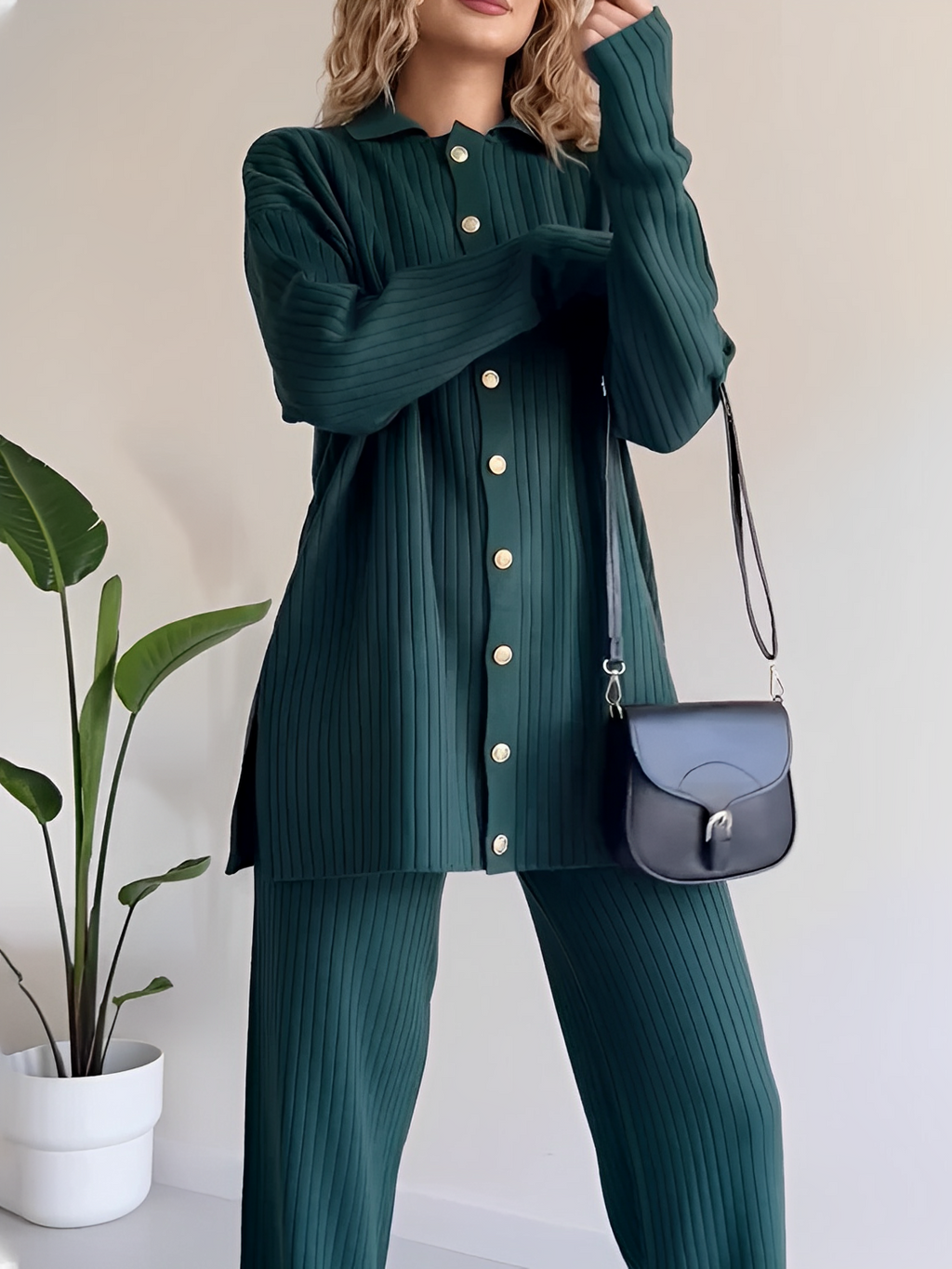 Conjunto Canelado com Camisa Alongada de Botões e Calça Reta