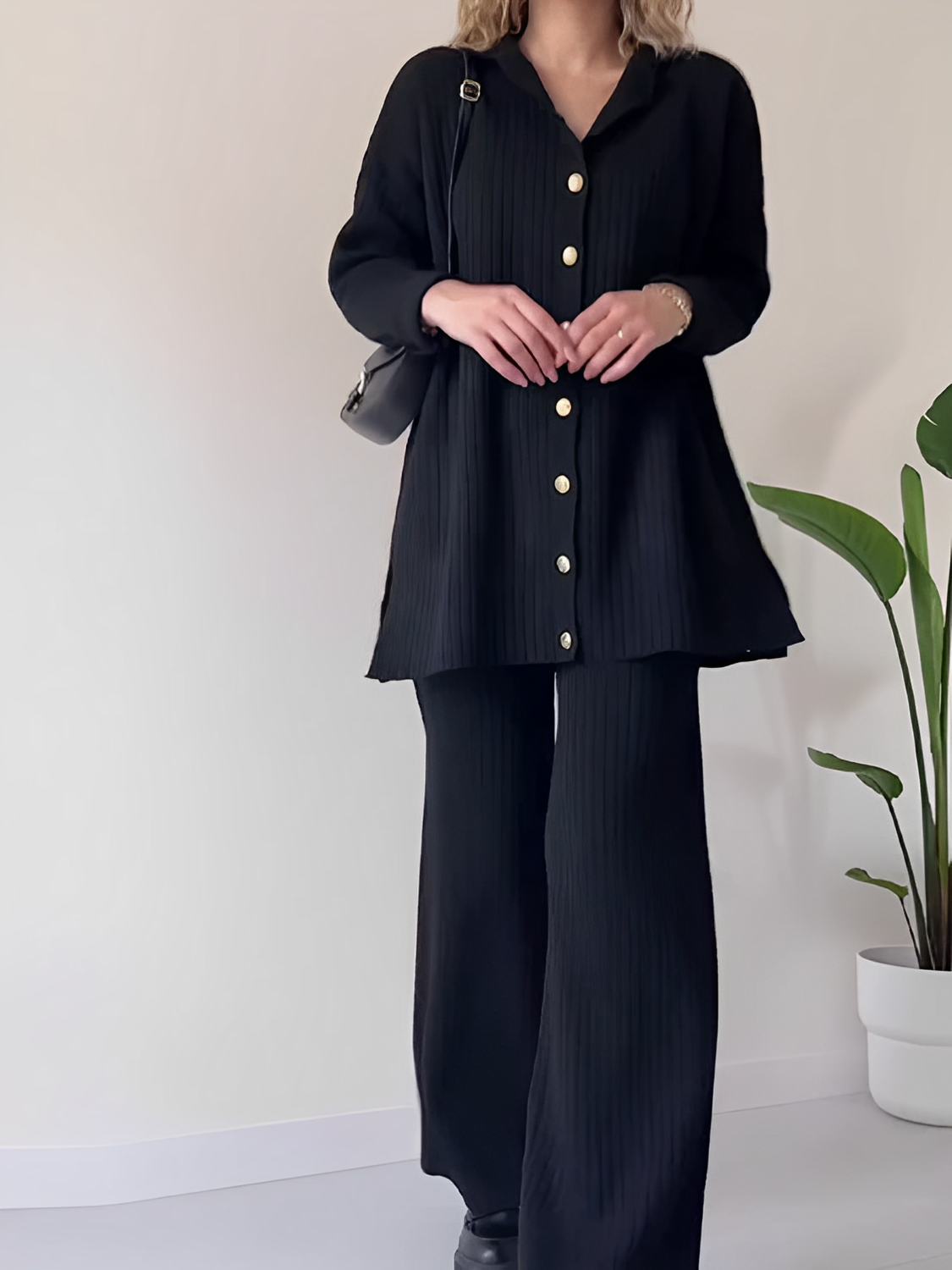 Conjunto Canelado com Camisa Alongada de Botões e Calça Reta