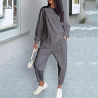 Conjunto Eva™ Blusa de Recorte Assimétrico e Calça Jogger com Bolsos