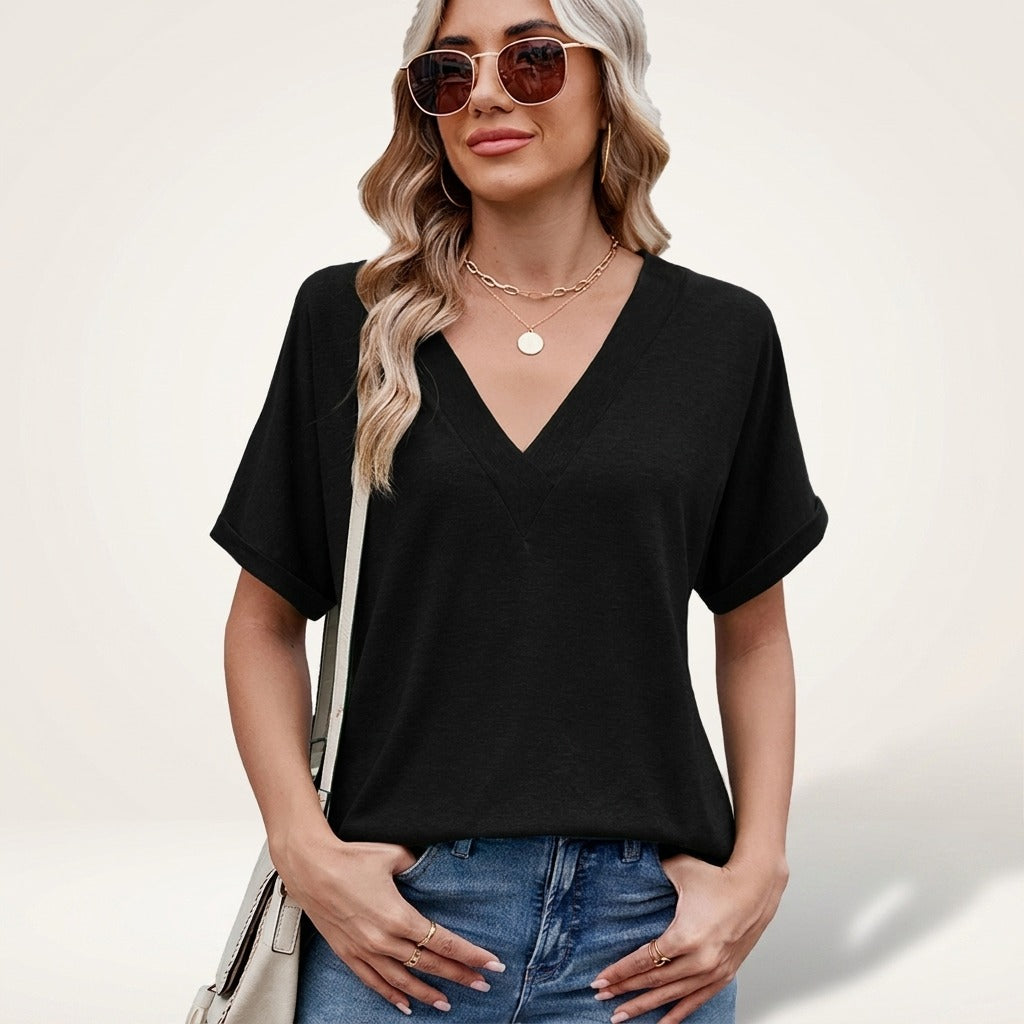 (COMPRE 1 LEVE 2) Blusa Elvara™ com Decote V e Estilo Atemporal