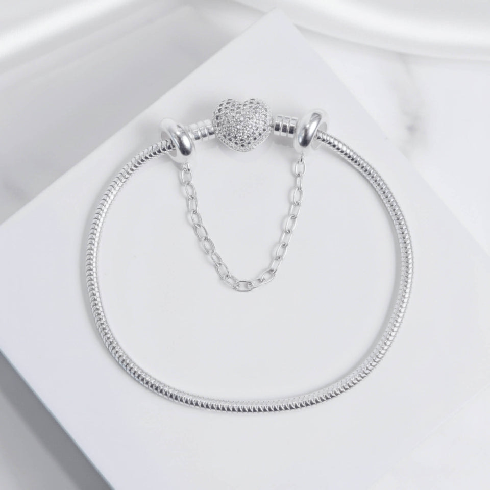 (BRINDE) Kit Pulseira Coração Cravejado + Corrente de Segurança Prata 925